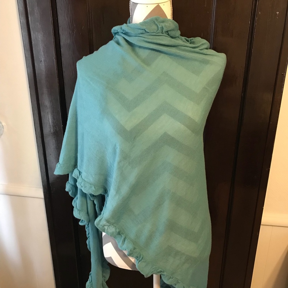 Wrap - Picture 3 of 4